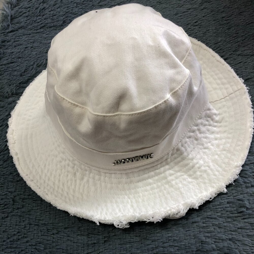 Jacquemus Le Bob Artichaut Bucket Hat - Picture 1 of 5